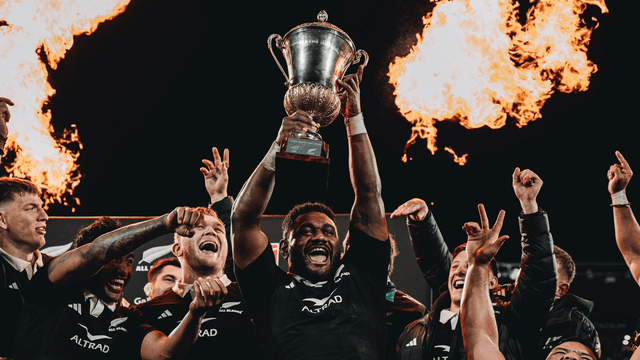 New Zealand 43-17 France